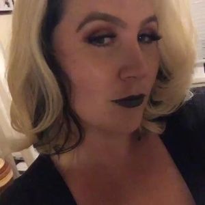 Meet your Posher, Shareen